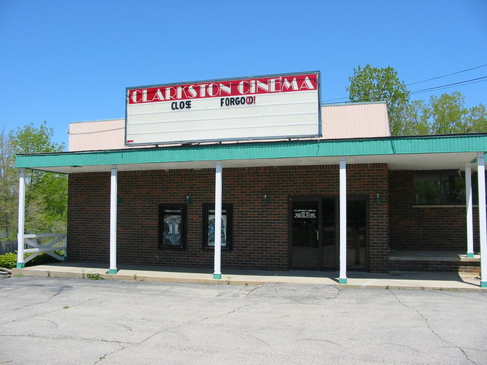 Clarkston Cinema - SUMMER 2002 (newer photo)